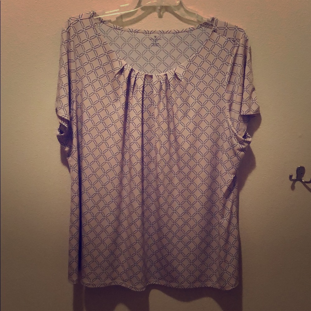 3X Geometric Pattern on Pink Blouse